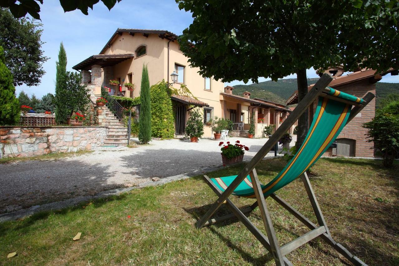 Villa Residenza Le Querce Trilocale Fossato di Vico Exterior foto