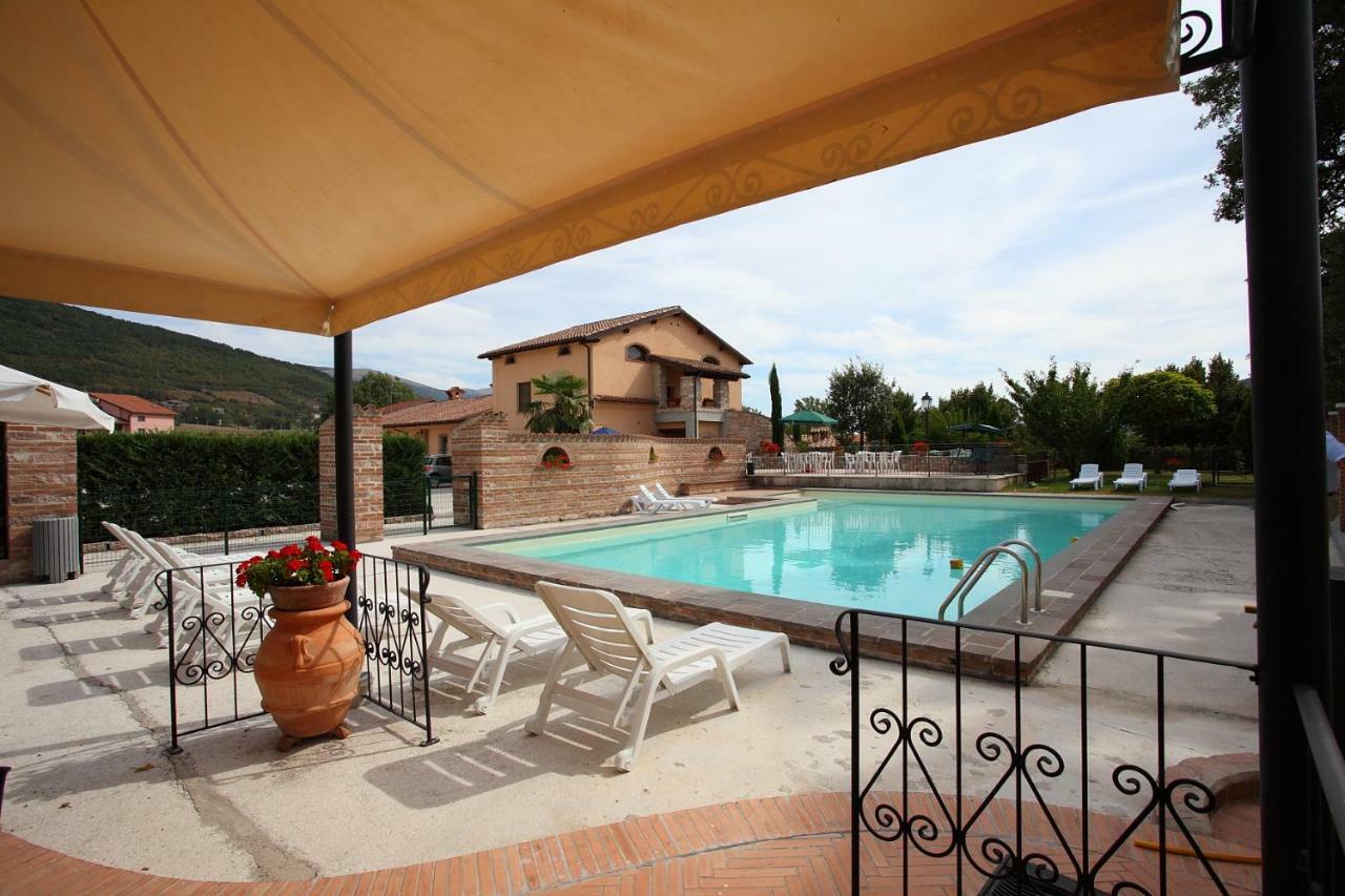 Villa Residenza Le Querce Trilocale Fossato di Vico Exterior foto